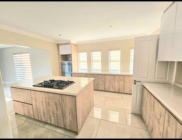 4 BEDROOM HOUSE FOR SALE IN RIVERSPRAY LIFESTYLE ESTATE